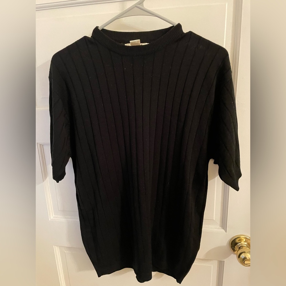 Elliott ribbed knit black short sleeve sweater size M